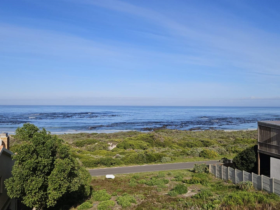 0 Bedroom Property for Sale in Pearly Beach Western Cape